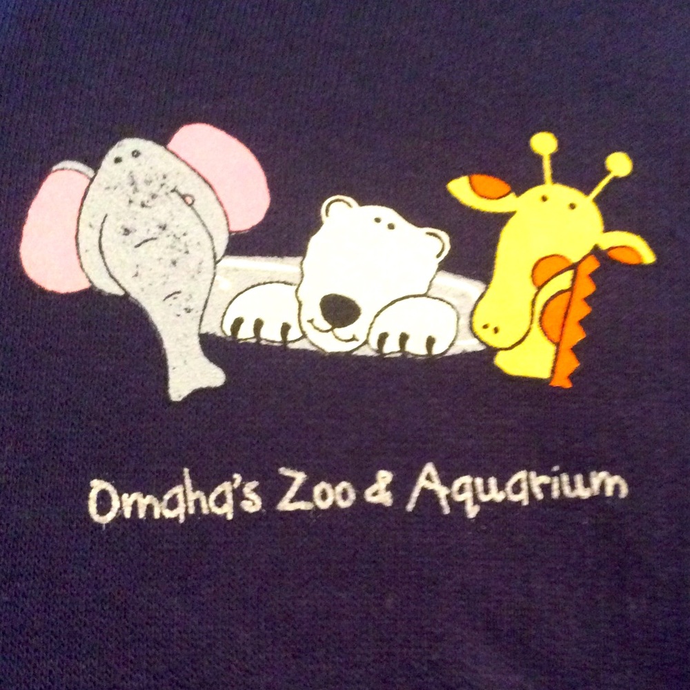 Omaha’s Zoo & Aquarium infant hoodie, front pocket